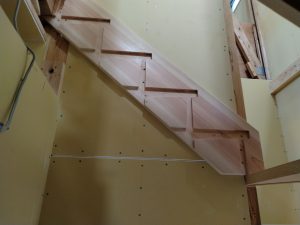 無垢の階段